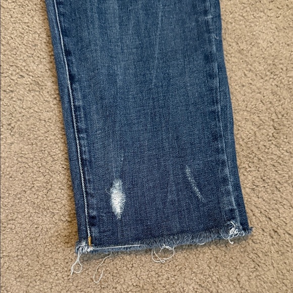 a.n.a Medium Blue Cropped Jeans with Distressed Hem - Picture 5 of 9